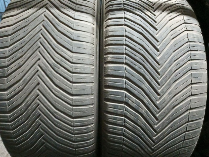 Recambio de neumatico pareja para neumatico neumatico ocasion referencia OEM IAM 265/50/19 110V MICHELIN CROSSCLIMATE SUV 