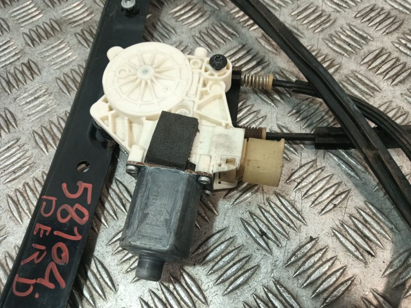 Recambio de elevalunas delantero derecho para ford mondeo ber. (ca2) referencia OEM IAM 6M2114553B 0130822286 