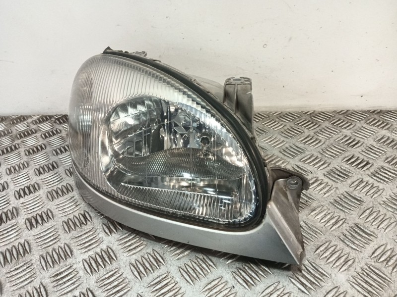 Recambio de faro derecho para daewoo lanos (klat) 1.3 referencia OEM IAM 96304611  