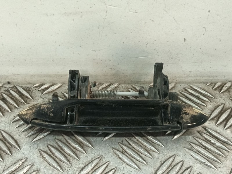 Recambio de maneta exterior delantera derecha para dacia logan referencia OEM IAM 7700433076  