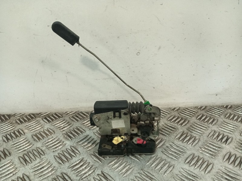 Recambio de cerradura puerta delantera izquierda para dacia logan referencia OEM IAM 8200290961 820074196 