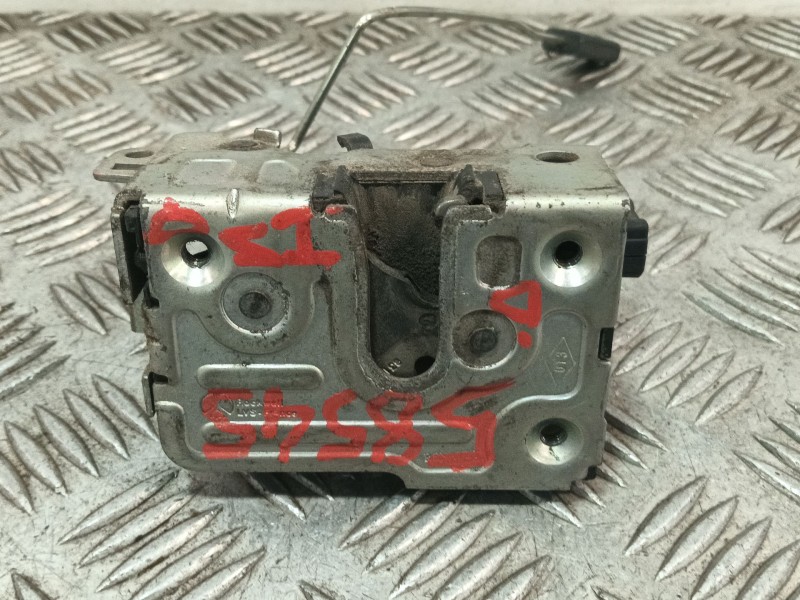 Recambio de cerradura puerta delantera izquierda para dacia logan referencia OEM IAM 8200290961 820074196 