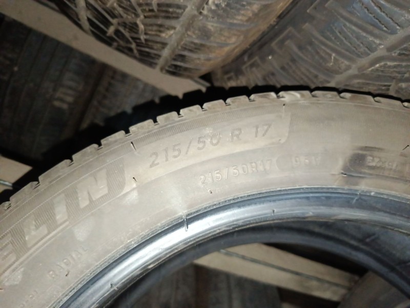 Recambio de neumatico pareja para neumatico neumatico ocasion referencia OEM IAM 215/50/17 95W MICHELIN PRIMACY 4 