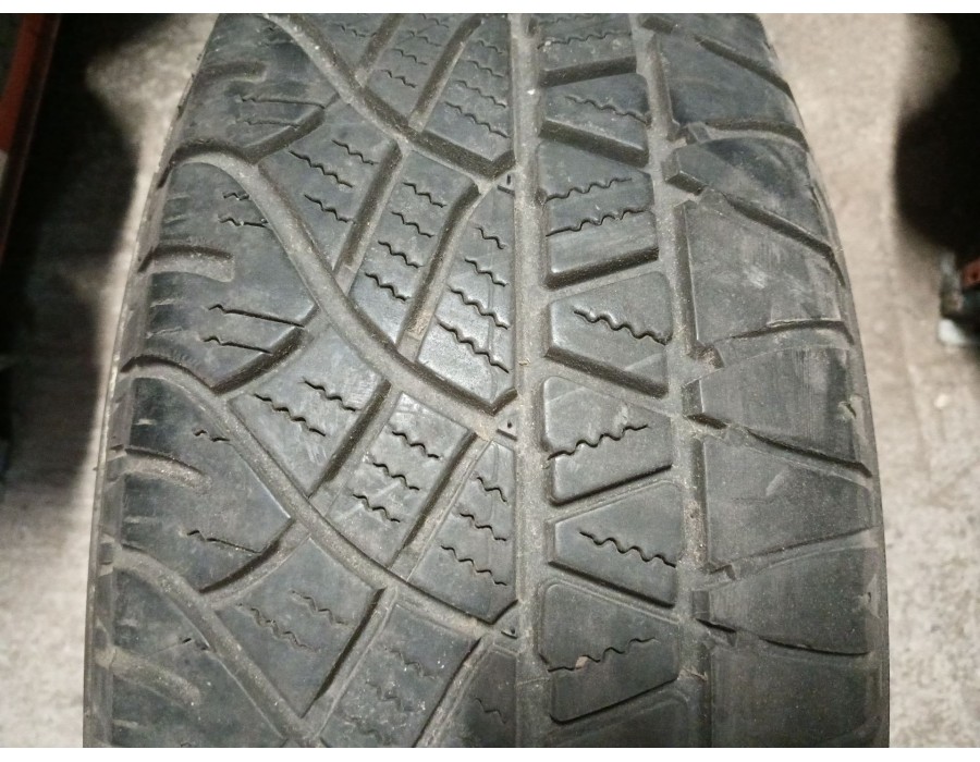 Recambio de neumatico ocasión para neumatico neumatico ocasion referencia OEM IAM 225/65/18 107 H MICHELIN LATTITUDE CROSS 