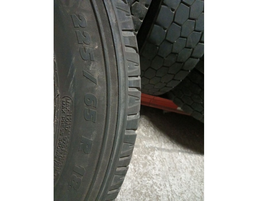 Recambio de neumatico ocasión para neumatico neumatico ocasion referencia OEM IAM 225/65/18 107 H MICHELIN LATTITUDE CROSS 