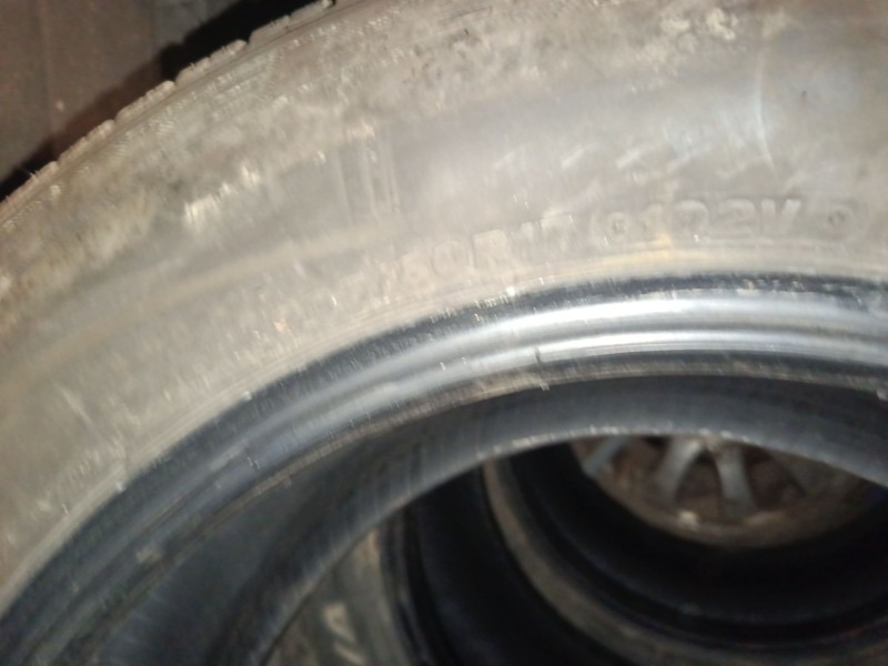 Recambio de neumatico pareja para neumatico neumatico ocasion referencia OEM IAM 235/60/17 102V BRIDGESTONE HL 400 