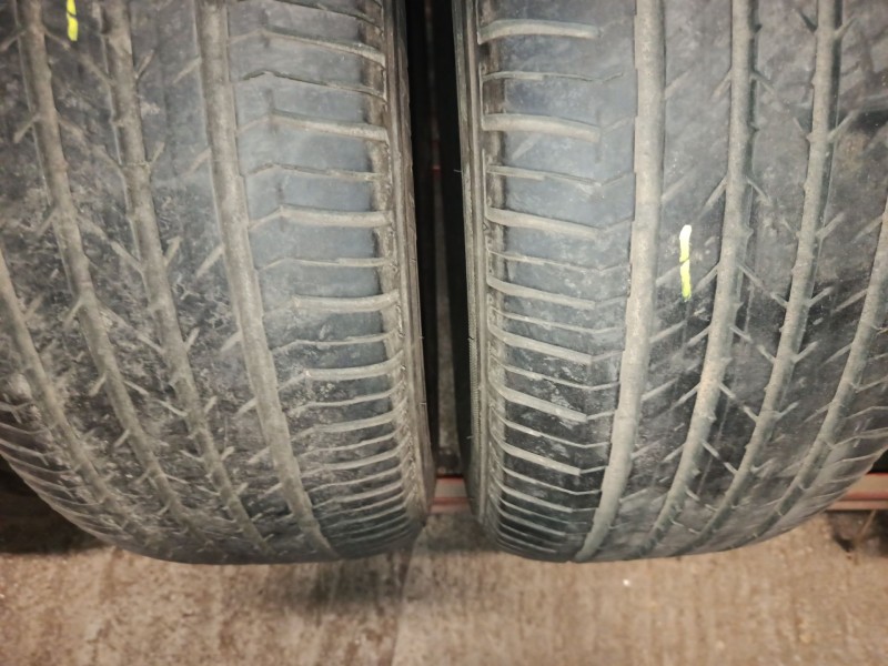 Recambio de neumatico pareja para neumatico neumatico ocasion referencia OEM IAM 235/60/17 102V BRIDGESTONE HL 400 