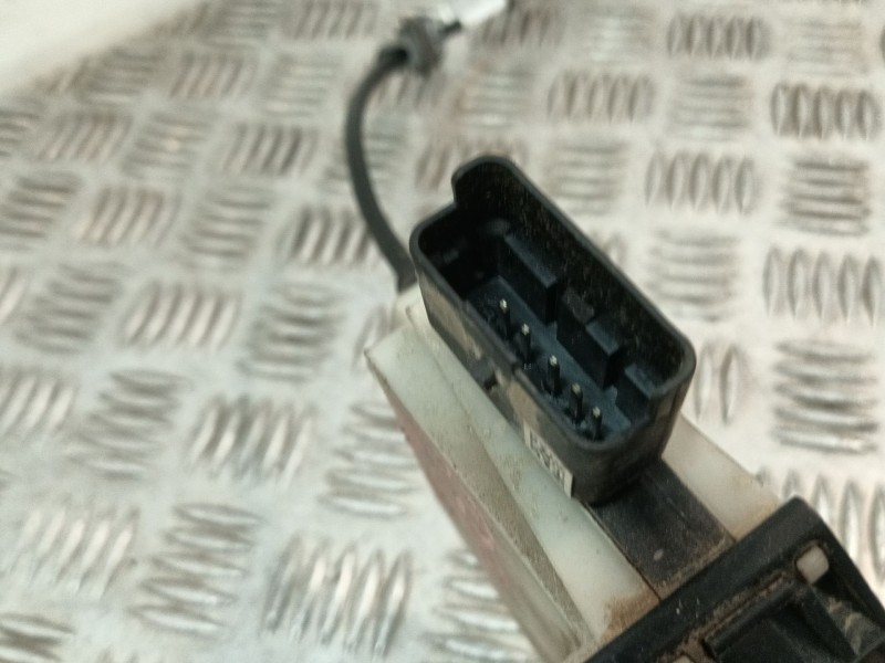 Recambio de cerradura puerta delantera derecha para peugeot 208 referencia OEM IAM 9812500780  