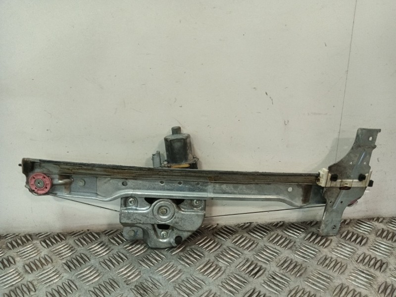 Recambio de elevalunas delantero derecho para peugeot 208 referencia OEM IAM 9674254380 0130822702 9673154380
