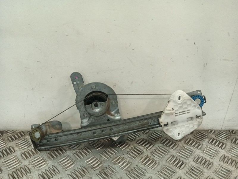 Recambio de elevalunas trasero izquierdo para dacia logan referencia OEM IAM 118490  