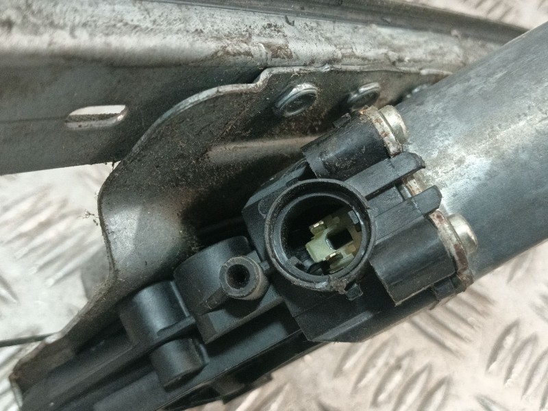 Recambio de elevalunas trasero izquierdo para dacia logan referencia OEM IAM 118490  