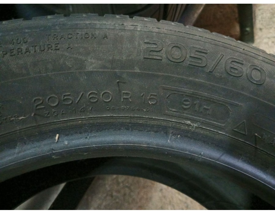 Recambio de neumatico ocasión para neumatico neumatico ocasion referencia OEM IAM 205/60/15 91H MICHELIN ENERGY SAVER 205601591H