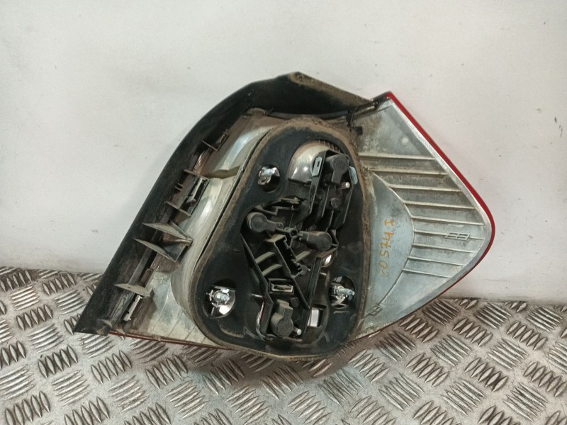 Recambio de piloto trasero izquierdo para bmw 1 (e87) 118 d referencia OEM IAM 63210397034 63216924501 