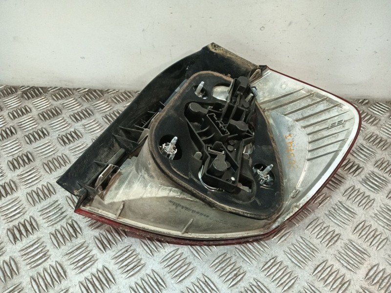 Recambio de piloto trasero izquierdo para bmw 1 (e87) 118 d referencia OEM IAM 63210397034 63216924501 
