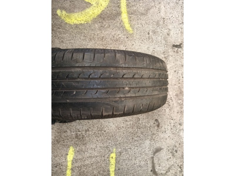 Recambio de neumatico ocasión para neumatico neumatico ocasion referencia OEM IAM 215/65/16 102H GOODYEAR EFFICIENTGRIP 21565161