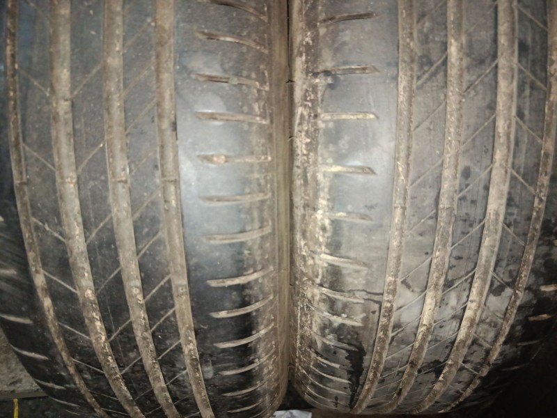Recambio de neumatico pareja para neumatico neumatico ocasion referencia OEM IAM 205/60/17 97W BRIDGESTONE TURANZA T005 20560179
