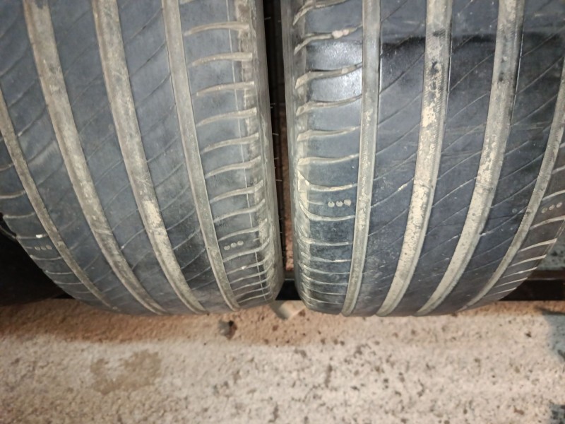Recambio de neumatico pareja para neumatico neumatico ocasion referencia OEM IAM 225/45/19 96W MICHELIN PRYMACY 4 225451996W