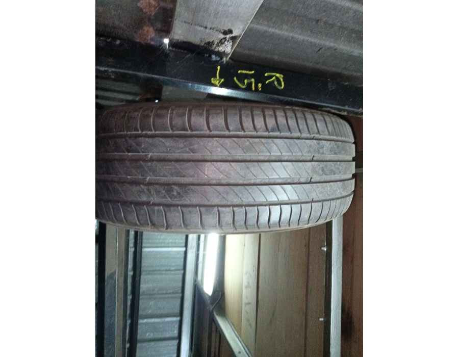 Recambio de neumatico ocasión para neumatico neumatico ocasion referencia OEM IAM 215/60/16 99V MICHELIN PRYMACY 4 215601699V