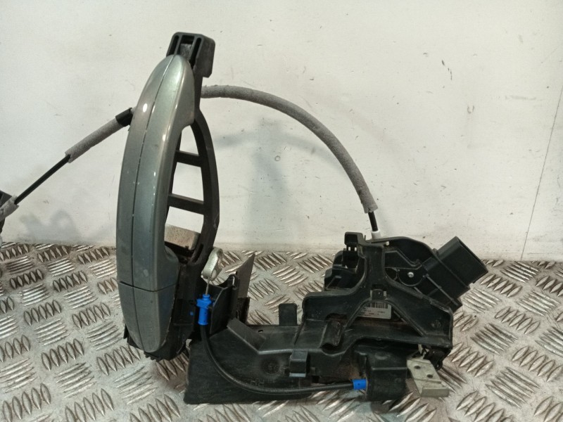 Recambio de cerradura puerta delantera derecha para ford mondeo ber. (ca2) referencia OEM IAM 8M2AR21812AA 7S71A219A64CJ 9717291