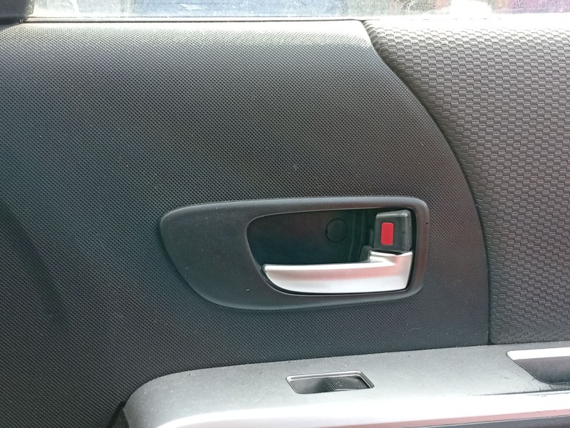 Recambio de maneta interior delantera derecha para mazda 5 (cr) 2.0 cd (cr19) referencia OEM IAM D35058330E02  