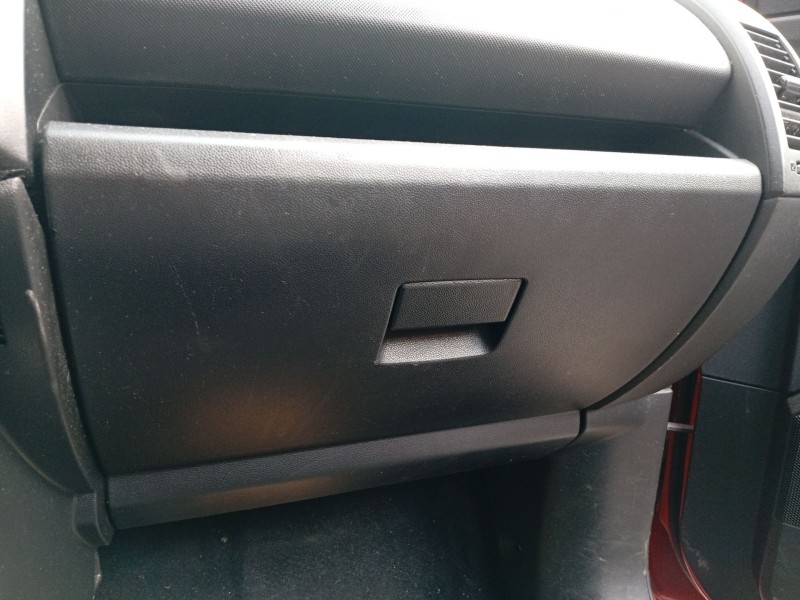 Recambio de guantera para mazda 5 (cr) 2.0 cd (cr19) referencia OEM IAM C23564030G02  