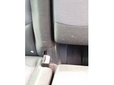 Recambio de enganche cinturon trasero derecho para mazda 5 (cr) 2.0 cd (cr19) referencia OEM IAM C23557720C02  