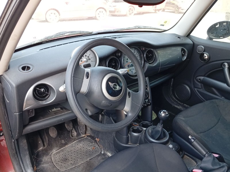 Recambio de caja reles / fusibles para mini mini (r50, r53) one referencia OEM IAM 61131480790  