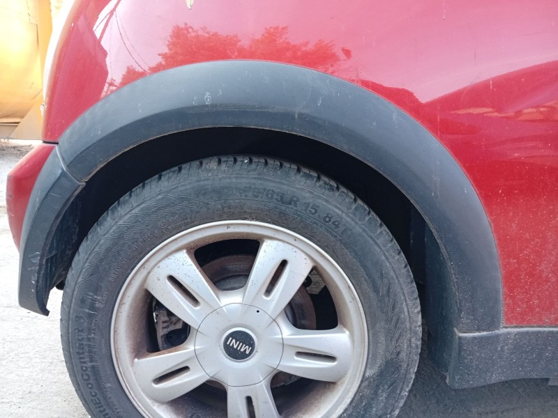 Recambio de paso de rueda trasero derecho para mini mini (r50, r53) one referencia OEM IAM 51711486199  