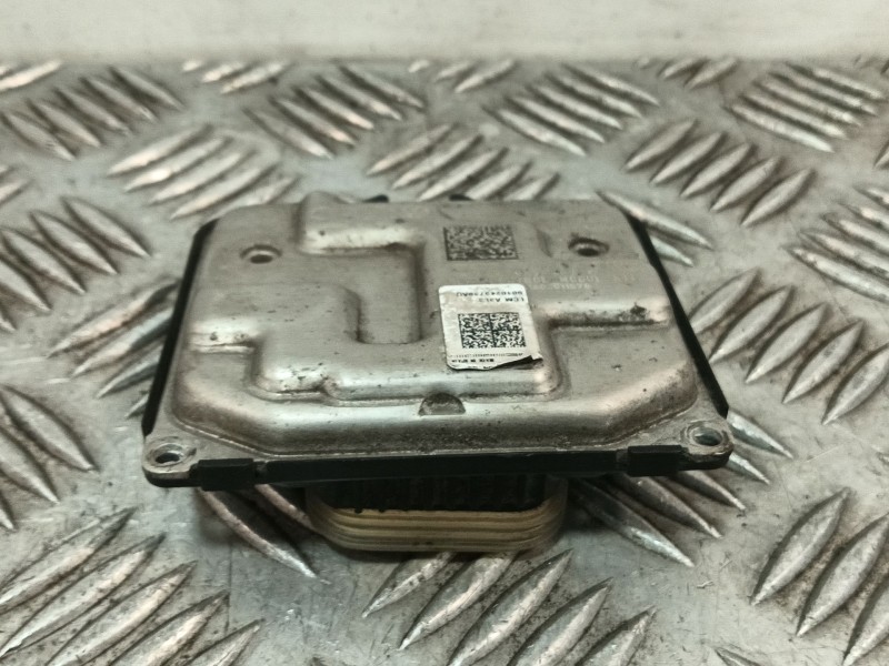 Recambio de centralita faros xenon para audi a3 sportback (8va, 8vf) 2.0 tdi referencia OEM IAM 8S0907397D  