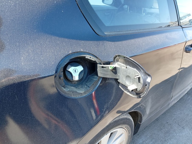Recambio de deposito combustible para bmw 1 (e81) 118 d referencia OEM IAM 16117283801  