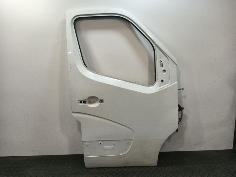 Recambio de puerta delantera derecha para renault master iii master iii referencia OEM IAM 801009976R  