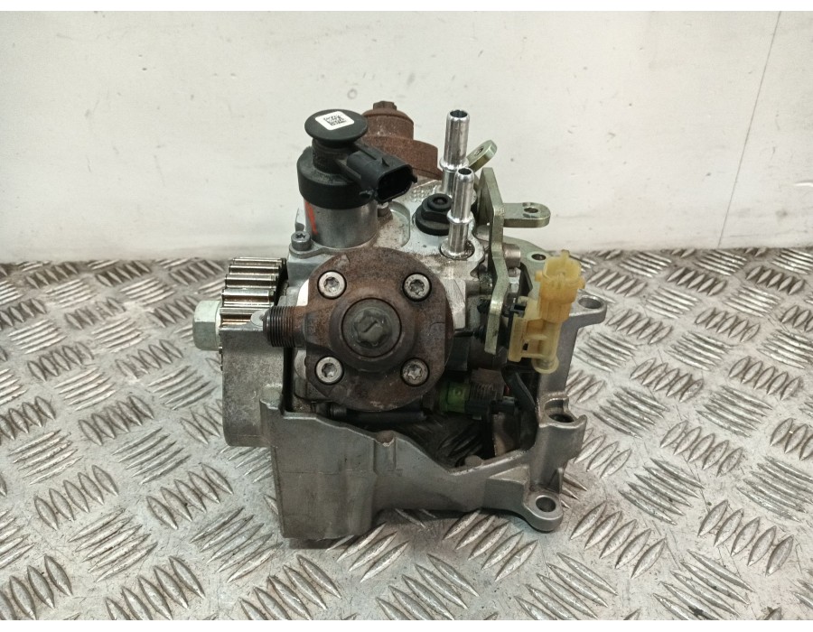 Recambio de bomba inyeccion para land rover discovery iv (l319) 3.0 sdv6 4x4 referencia OEM IAM AH2Q9B395AE 0445010629 