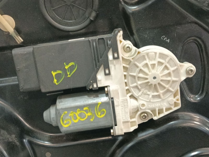 Recambio de elevalunas delantero derecho para seat leon (1m1) 1.9 tdi referencia OEM IAM 1M0837756 1M1837730B 