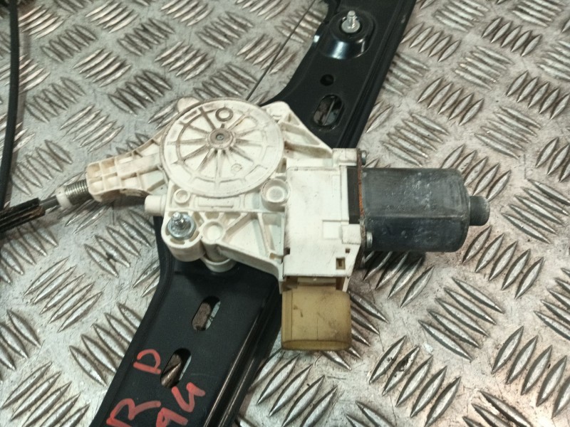 Recambio de elevalunas delantero derecho para bmw 3 (e90) 320 d referencia OEM IAM 6927028 996625101 130822227