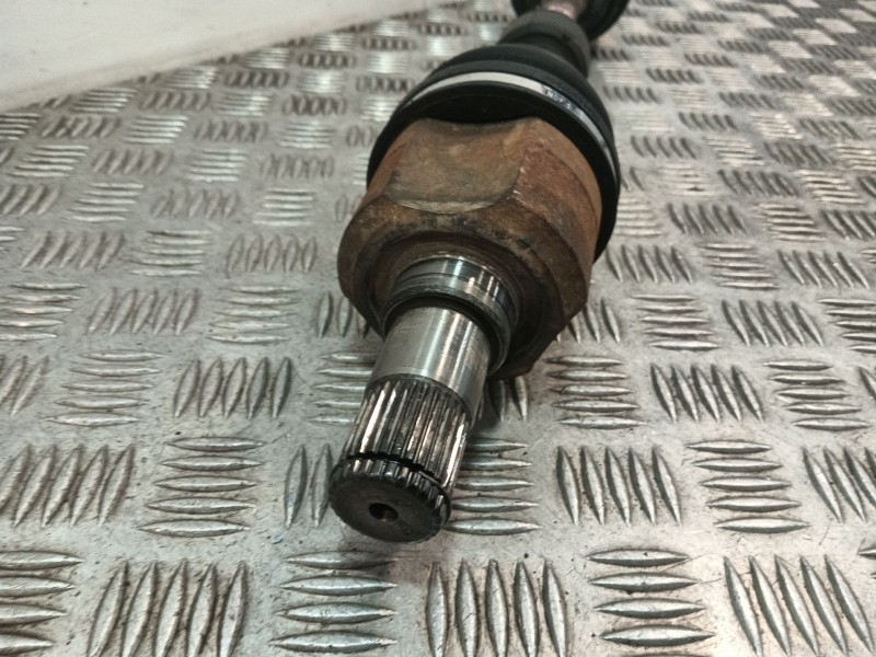 Recambio de transmision delantera izquierda para kia carens iv 1.7 crdi referencia OEM IAM 49500A4300  