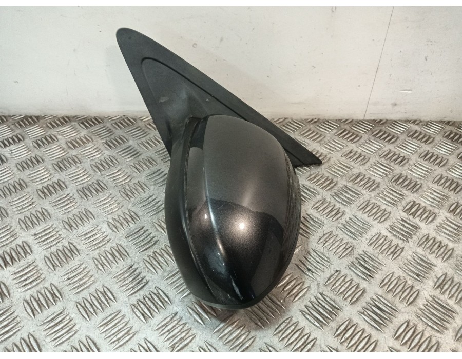 Recambio de retrovisor izquierdo para mazda 3 sedán (bl) 1.6 mzr (bl12) referencia OEM IAM E4022683 E4022684 