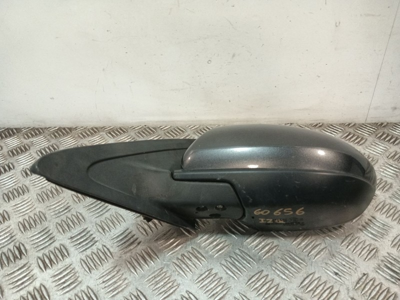 Recambio de retrovisor izquierdo para mazda 3 sedán (bl) 1.6 mzr (bl12) referencia OEM IAM E4022683 E4022684 