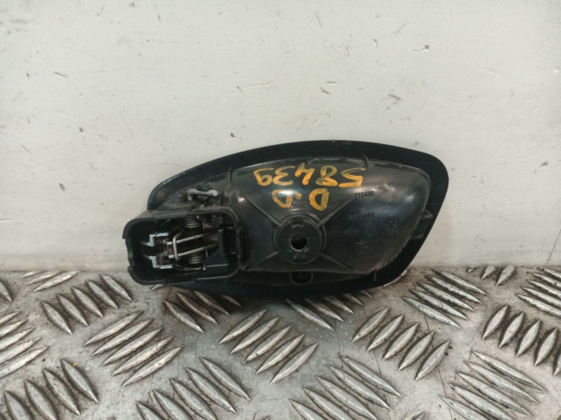 Recambio de maneta interior delantera derecha para renault megane iii berlina 5 p referencia OEM IAM 826720001R  