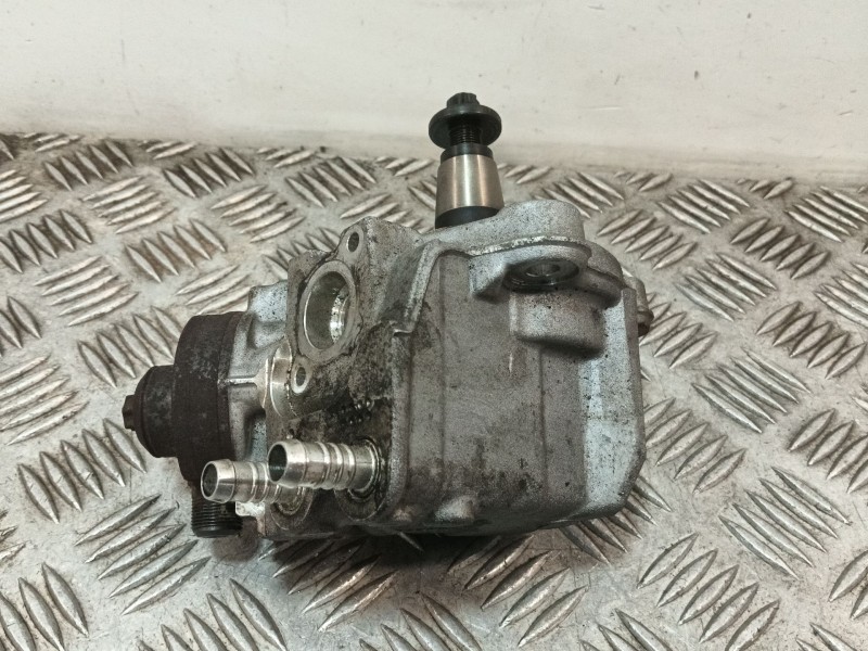 Recambio de bomba inyeccion para bmw serie 3 berlina (e90) referencia OEM IAM 779787405 0445010506 