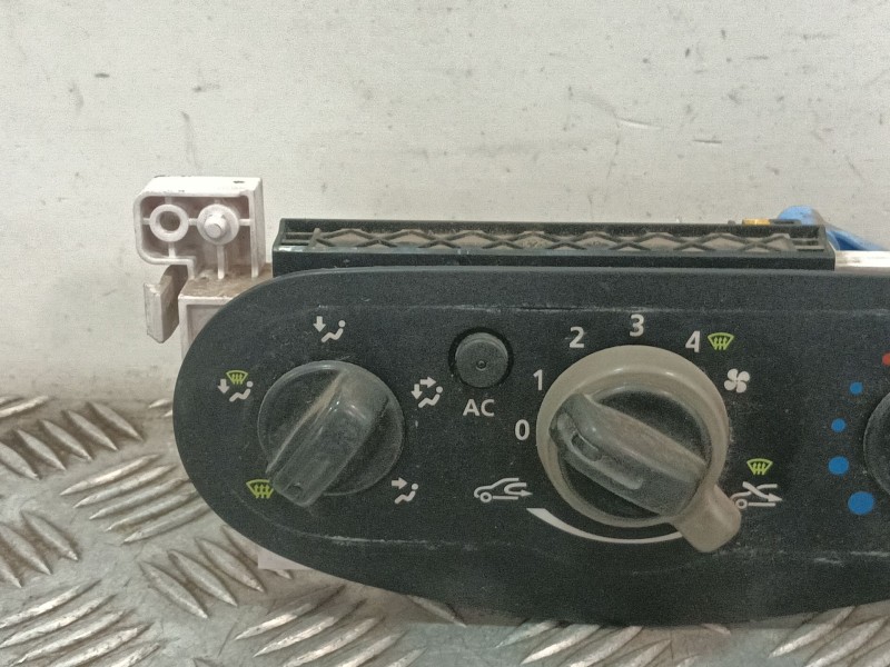 Recambio de mando climatizador para dacia logan referencia OEM IAM N106278B T1001639U 