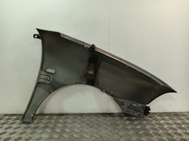 Recambio de aleta delantera izquierda para seat ibiza iii (6l1) 1.4 16v referencia OEM IAM 6L0821165  