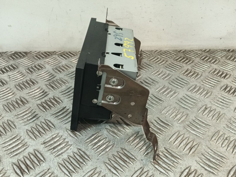Recambio de pantalla multifuncion para mitsubishi grandis (na0w) referencia OEM IAM 8750A136  