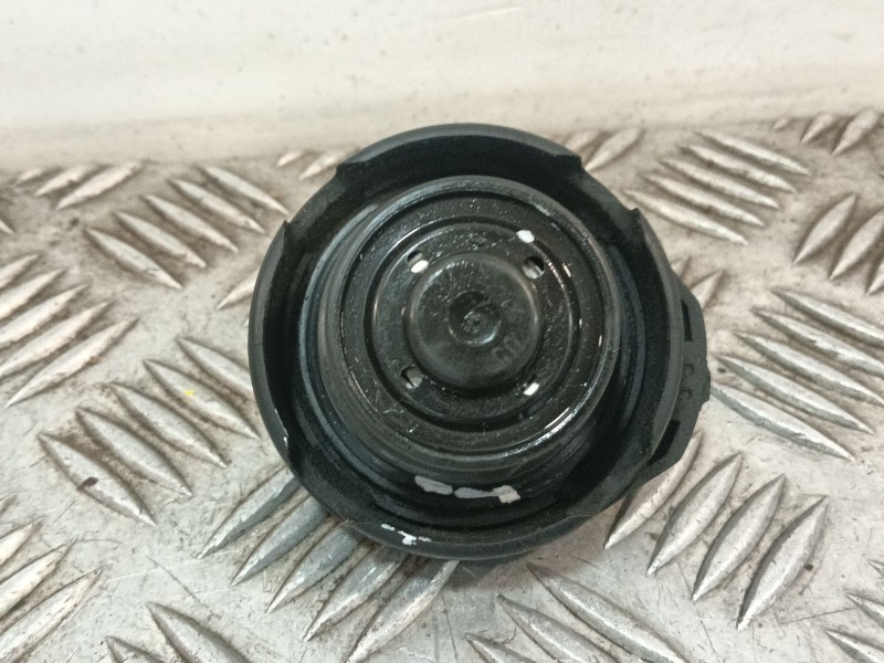Recambio de tapon combustible para seat ibiza iii (6l1) 1.4 16v referencia OEM IAM 1J0201553P  