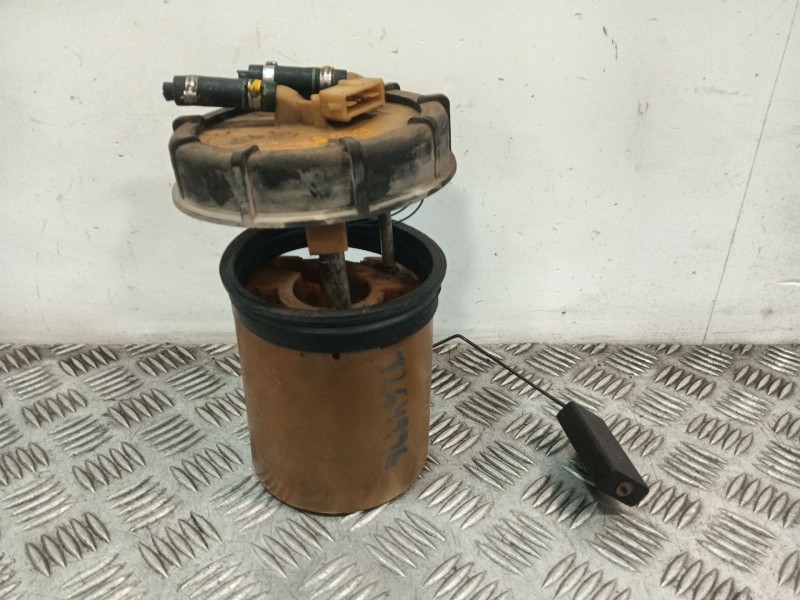 Recambio de aforador para mercedes-benz vito (w638) caja cerrada 2.1 cc referencia OEM IAM A6385421004  