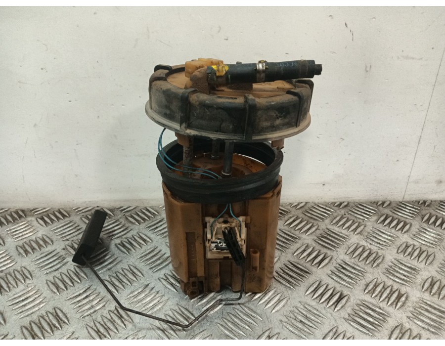 Recambio de aforador para mercedes-benz vito (w638) caja cerrada 2.1 cc referencia OEM IAM A6385421004  