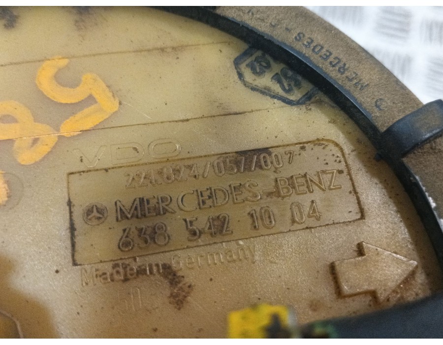 Recambio de aforador para mercedes-benz vito (w638) caja cerrada 2.1 cc referencia OEM IAM A6385421004  
