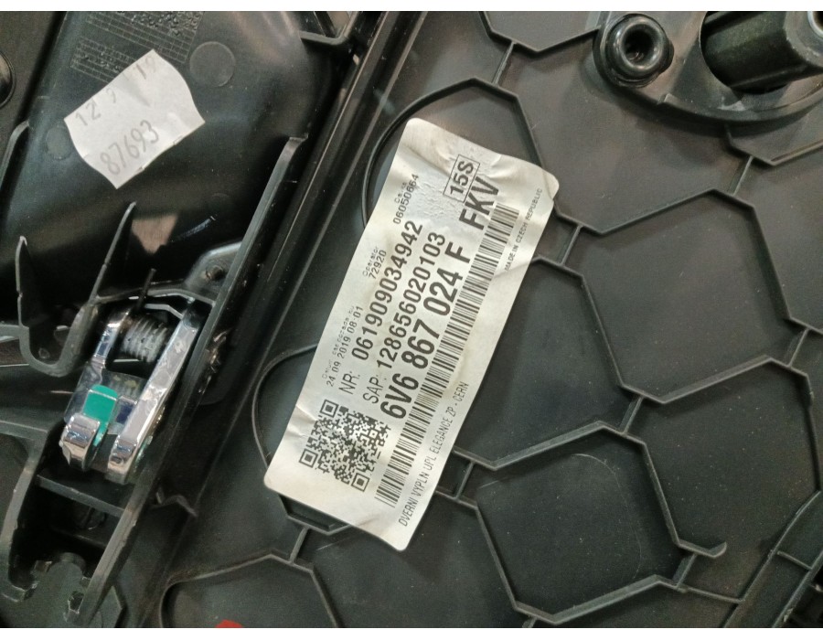 Recambio de guarnecido puerta trasera derecha para skoda fabia iii (nj3) 1.0 tsi referencia OEM IAM 6V6867024F 6VX867024X 