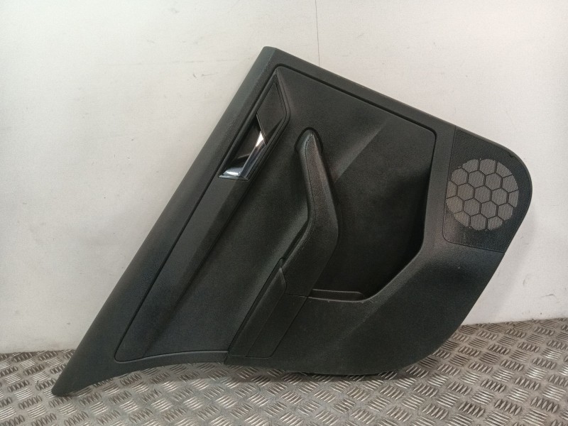 Recambio de guarnecido puerta trasera izquierda para skoda fabia iii (nj3) 1.0 tsi referencia OEM IAM 6V6867023F  