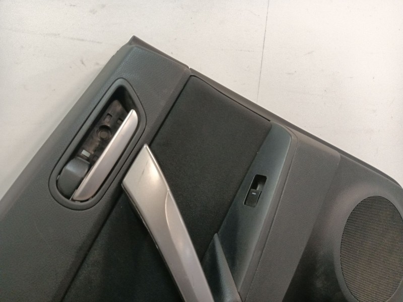 Recambio de guarnecido puerta trasera izquierda para mazda 3 lim. (bl) referencia OEM IAM BBM468567 BBM45581B 