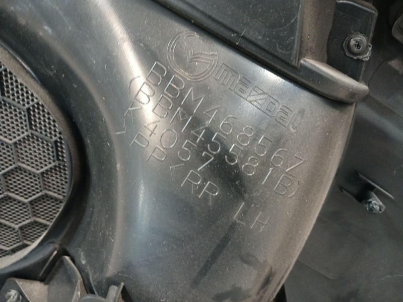 Recambio de guarnecido puerta trasera izquierda para mazda 3 lim. (bl) referencia OEM IAM BBM468567 BBM45581B 